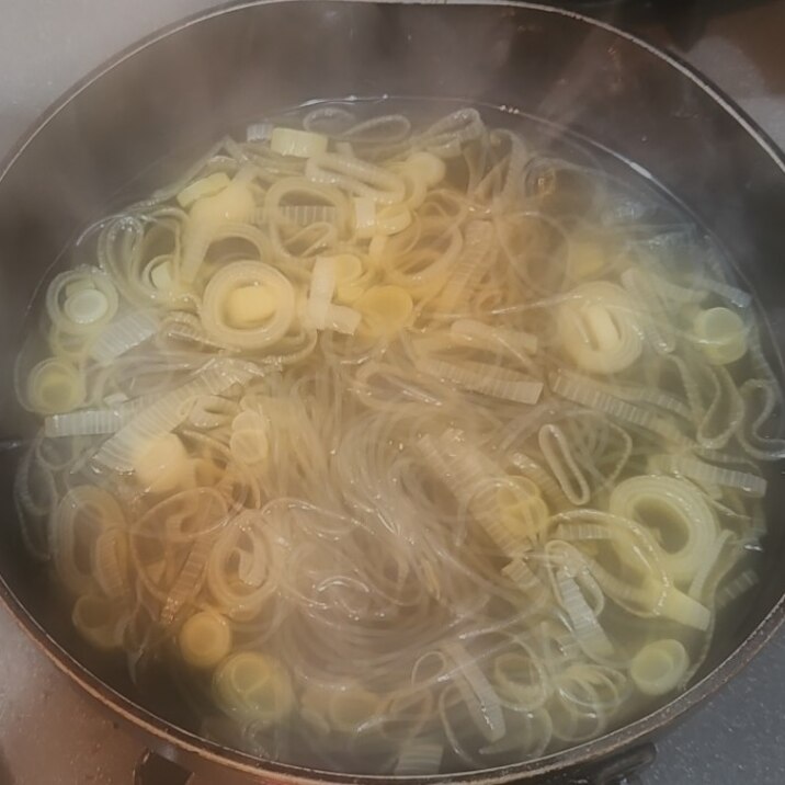 簡単　長ネギの春雨ｽｰﾌﾟ